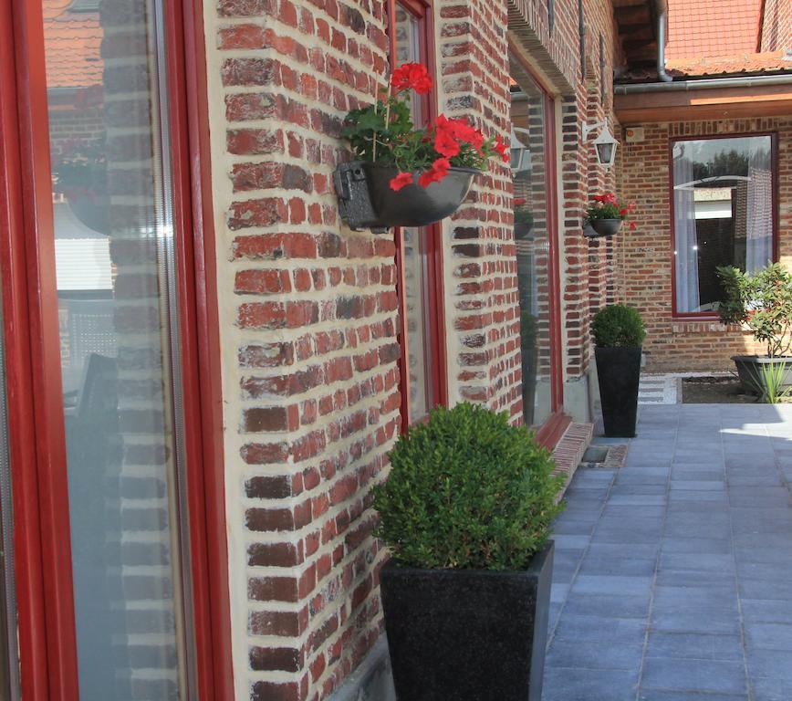Au Coeur Des Hotes Steenvoorde エクステリア 写真